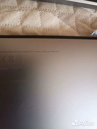 Macbook pro 13 2018 touch bar