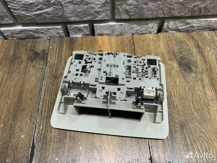 Mazda 3 (BM/BN) Плафон салонный