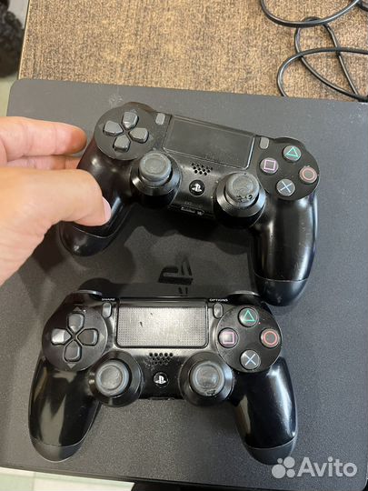 Sony PS4 Slim 1tb 2 джойстика