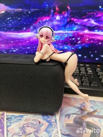 Фигурка аниме девушка