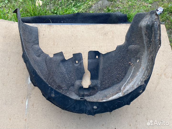 Подкрылок локер задний правый Audi A4 B8