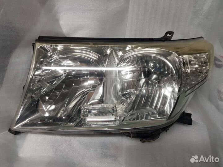 Toyota land cruiser 200 фара левая