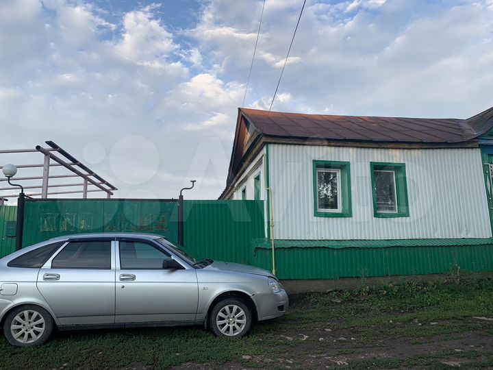 Дом 50 м² на участке 8 сот.