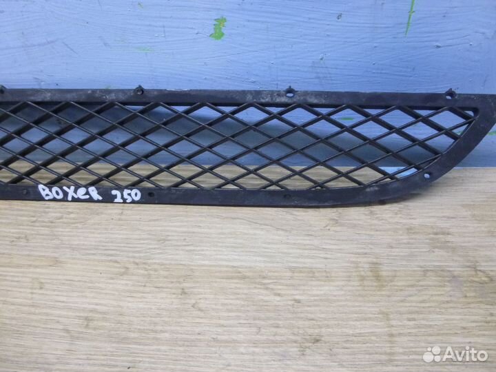 Решетка в бампер центральная для Peugeot Boxer 250