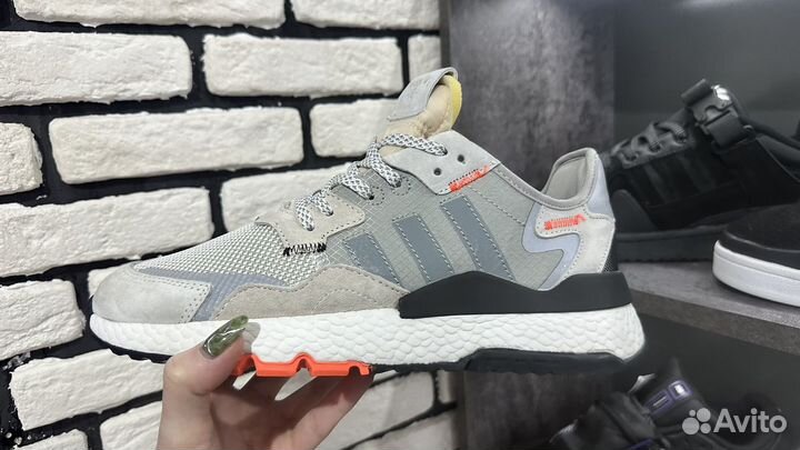 Кроссовки adidas nite jogger
