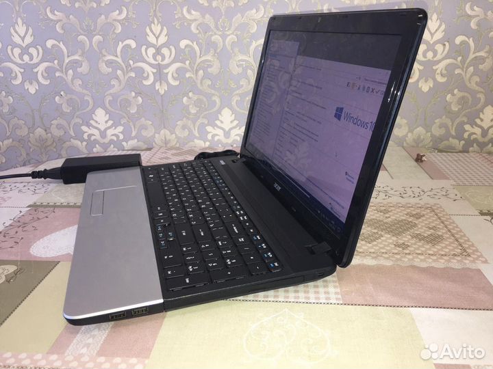 Ноутбук Acer E1-571G