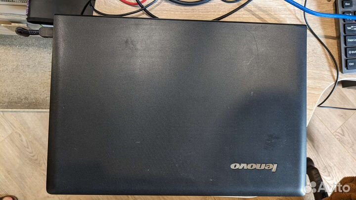 Легкий бесшумный Lenovo с диагональю 15,6