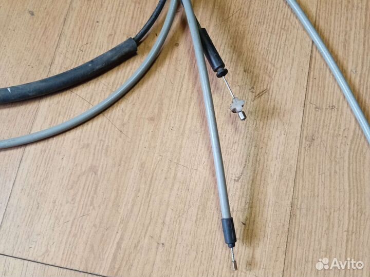 Трос капота и корректора фар Рено Логан1
