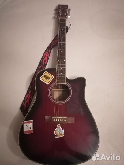 Электроакустическая гитара