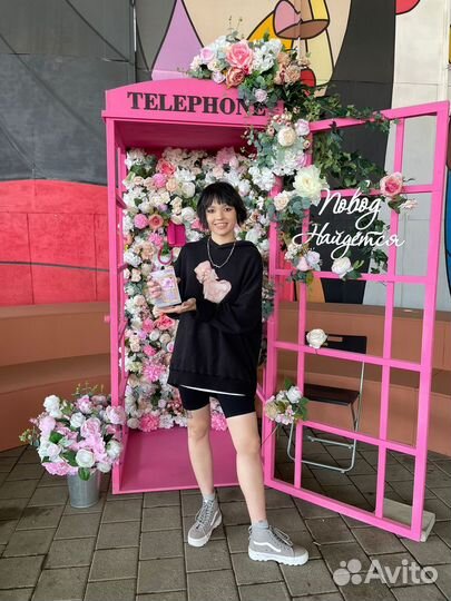 Аренда Телефонная будка для съемок