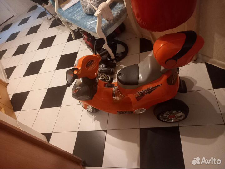 Детский скутер