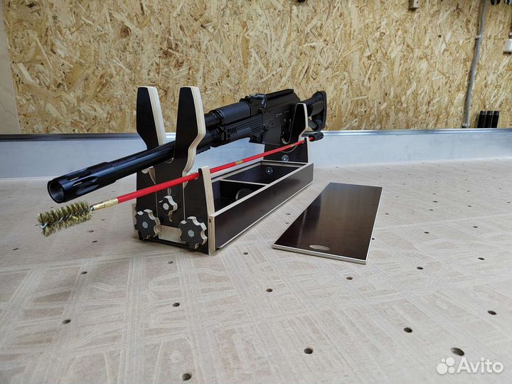 Станок / Подставка для чистки оружия