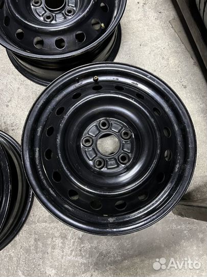 Штампованные диски Toyota 5x114.3 Цо 60.1 R16