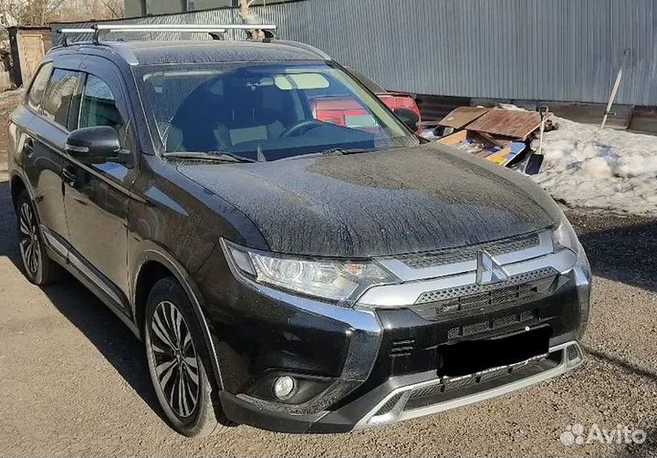 В разборе Mitsubishi Outlander 3 2018-2022