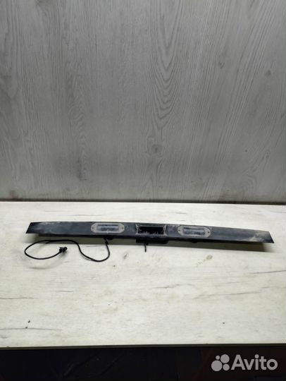 Накладка на крышку багажника Volvo 940 Вольво 740