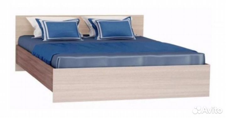 Двуспальная кровать
