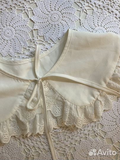 Накладной воротник на завязках