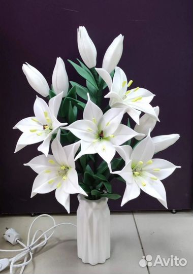 Светильник лилия