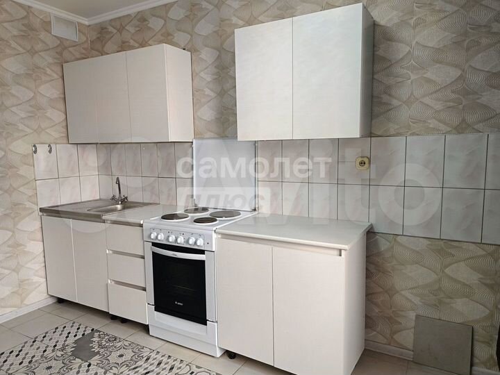 2-к. квартира, 52 м², 1/9 эт.