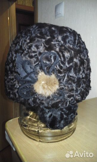 Шапка из каракуля