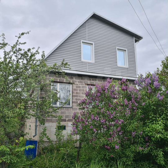 Дом 100 м² на участке 6 сот.