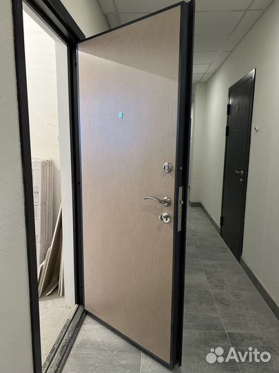 Дверь входная металлическая