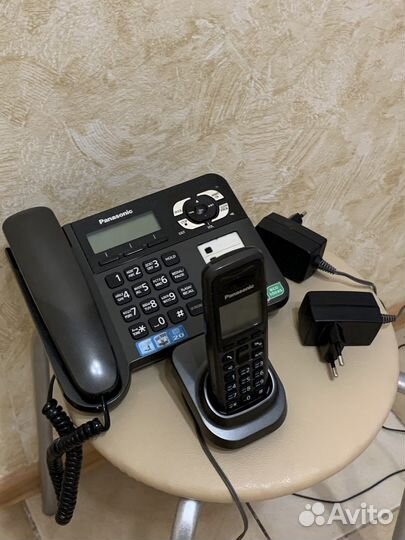 Телефон panasonic