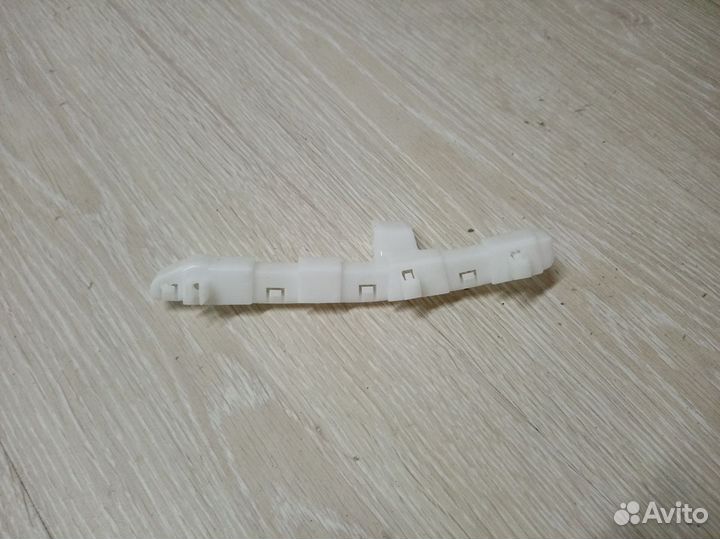 Кронштейн крепление бампера Nissan qashqai J10 Лев