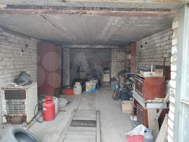 Гараж, > 30 м²