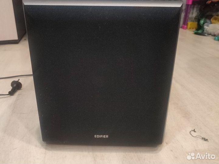 Активный сабвуфер edifier