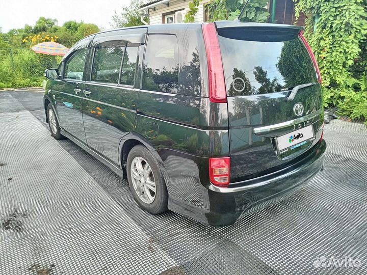 Toyota Isis 1.8 CVT, 2010, 173 000 км