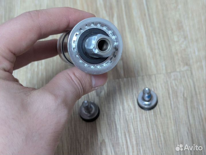 Новые каретки Neco BSA B920 68x113,5 (цена за две)