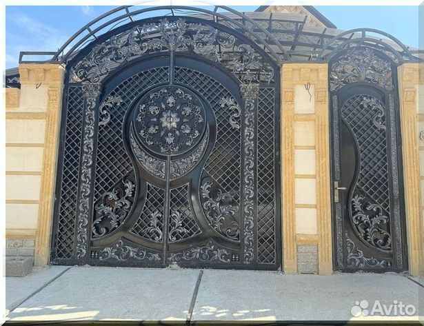 Кованые ворота и калитка