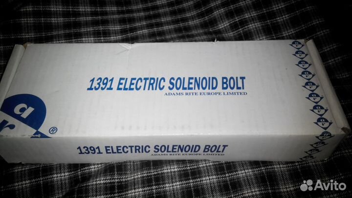 Электромагнитный замок Adams Rite 1391-1042