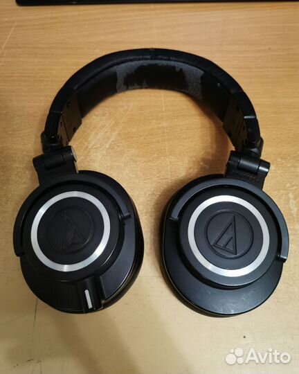 Наушники Audio-Technica ATH-M50X