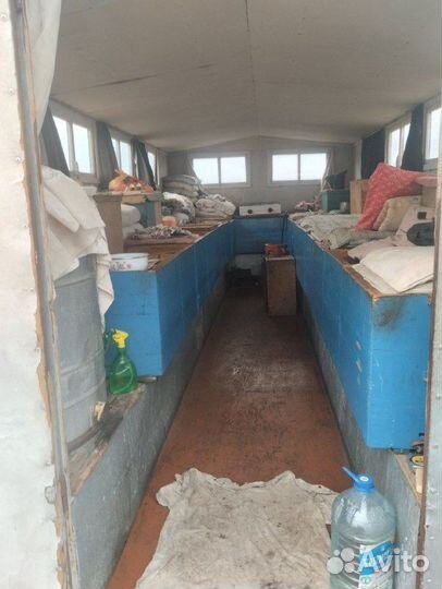 Продаётся пчелопавильон на 20 семей. В наличии 14