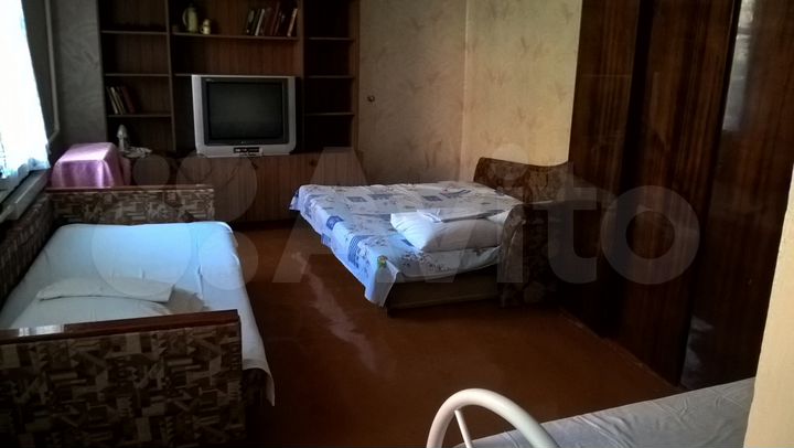 Дом 35 м² на участке 4 сот.