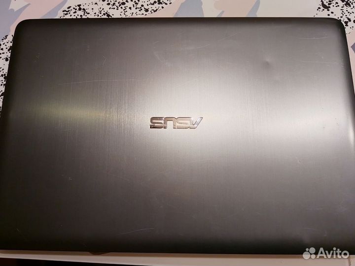 Ноутбук asus