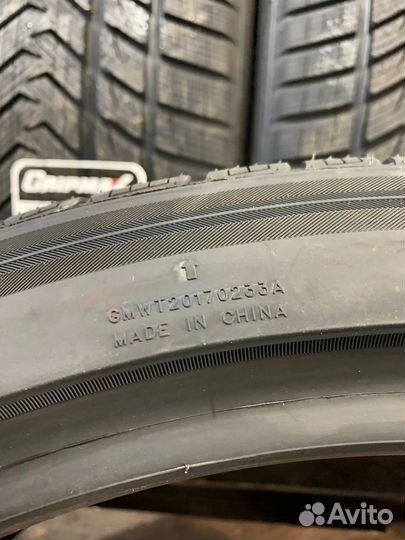 Gripmax SureGrip Pro Winter 275/35 R22 и 315/30 R22