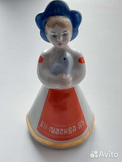 Статуэтка Дулево Катюша. Фестивальная. СССР