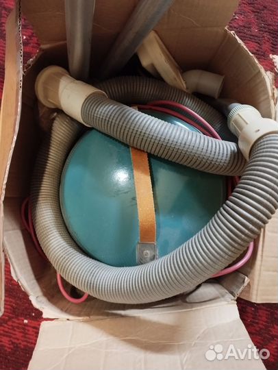 Пылесос Вихрь 6М