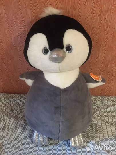 Плюшевый пингвин