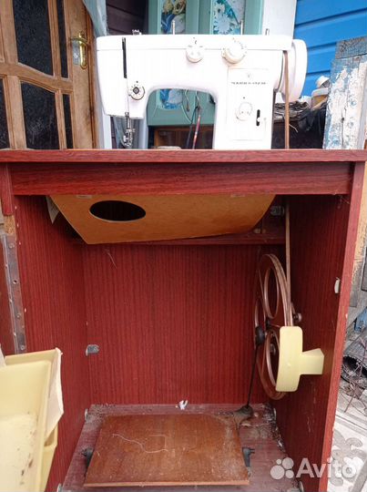 Швейная машинка