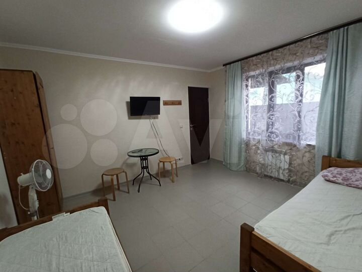 Комната 13 м² в 3-к., 1/2 эт.