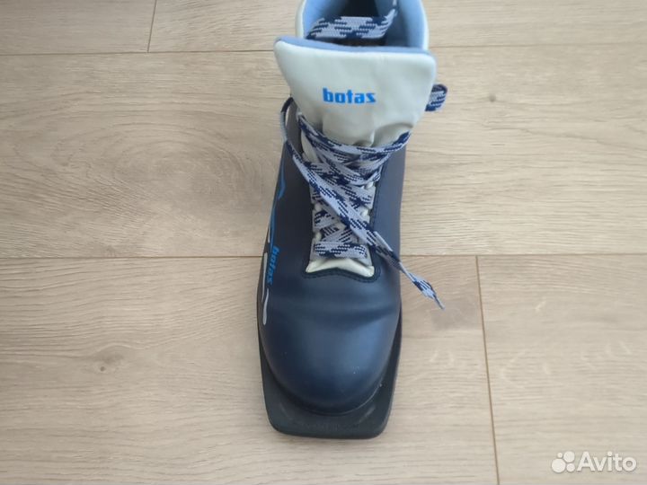 Лыжные ботинки Botas tour BXC107
