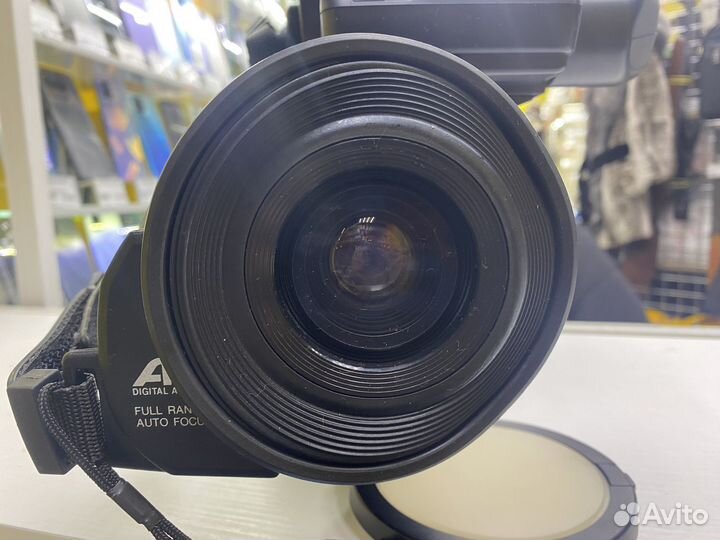 К.5112 Видеокамера Panasonic M3000