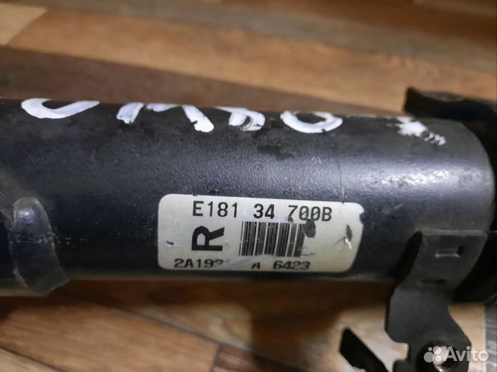 Mazda Tribute EP3W Стойка передняя правая