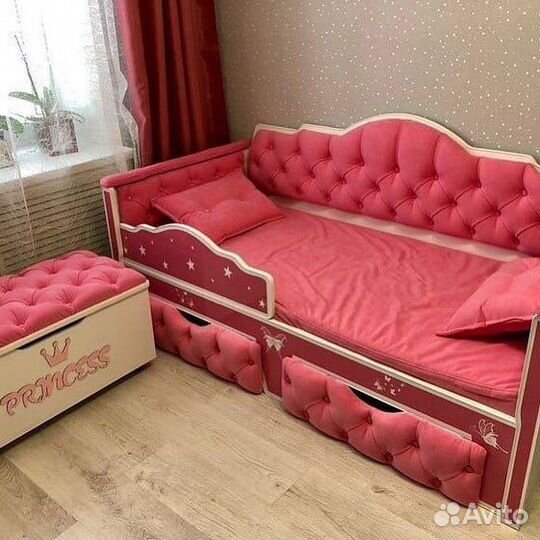 Кровать мягкая с ящиками