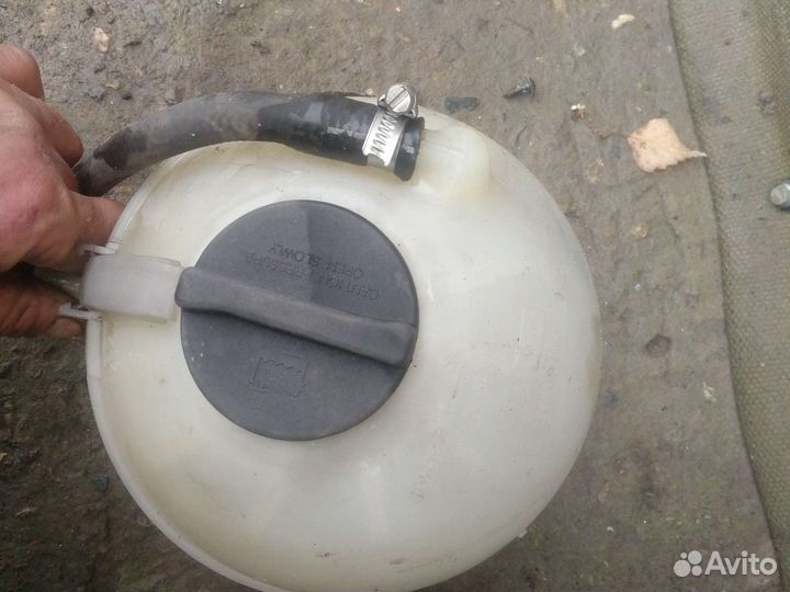 Расширительный бачок мерседес вито 639 Mercedes Vi