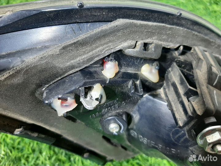 Фонарь правый Mazda 6 GH